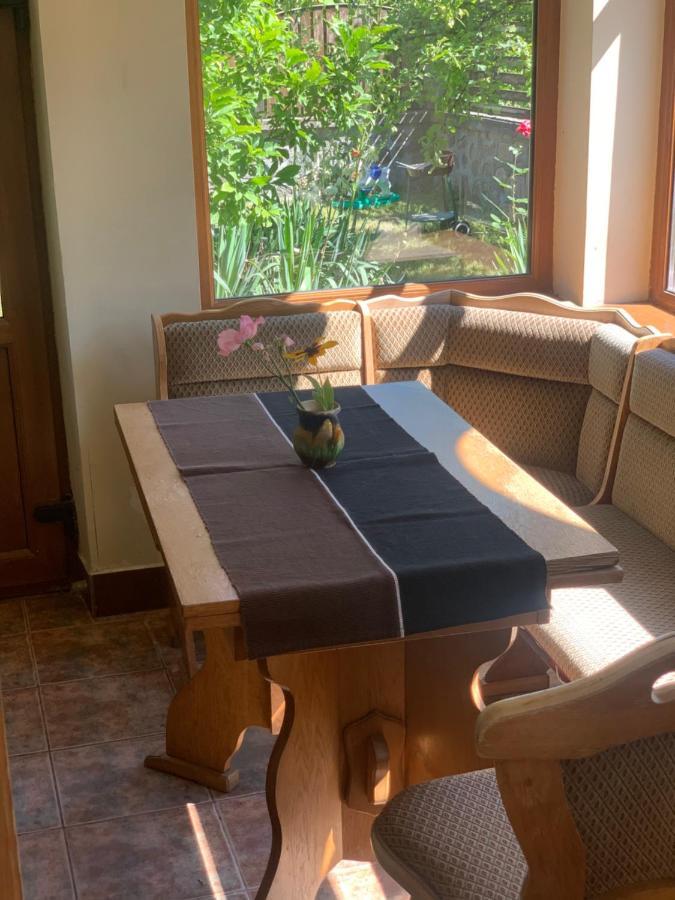 Vila Zia Hotel Корбени Екстериор снимка