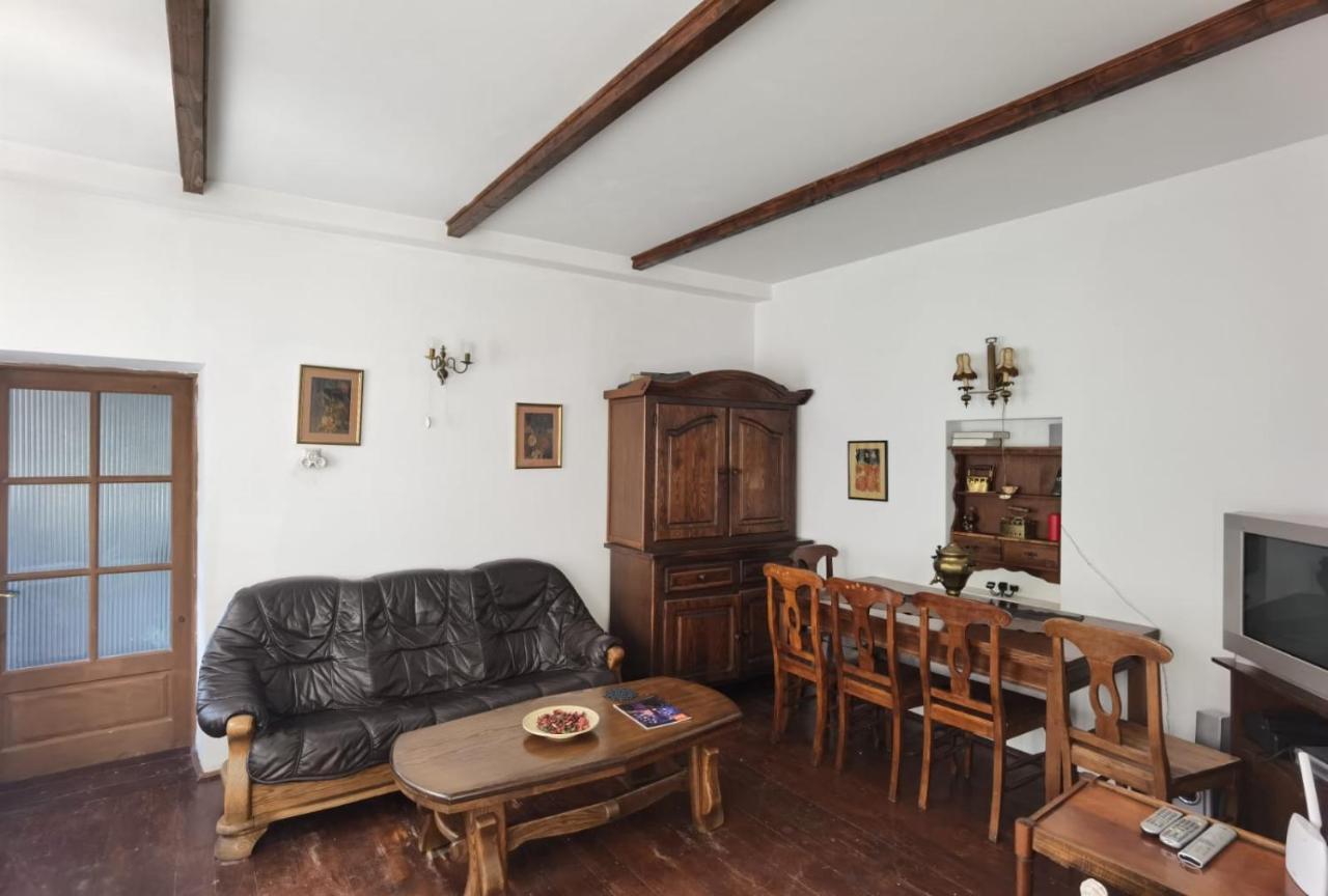 Vila Zia Hotel Корбени Екстериор снимка