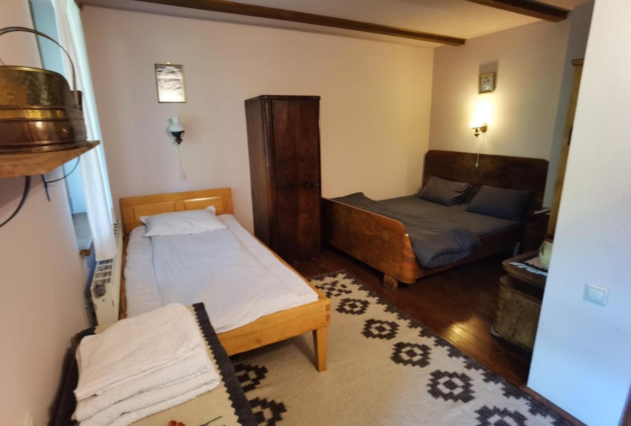 Vila Zia Hotel Корбени Екстериор снимка